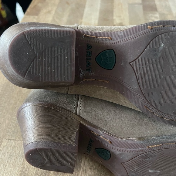 Ariat women’s suede boots size 7. - Picture 5 of 8